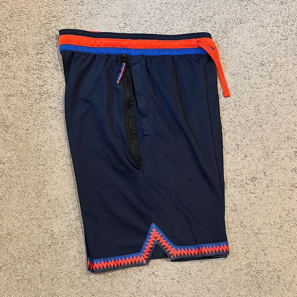 Nike activewear athletic basketball shorts 100% polyester with zipper pocket - Picture 5 of 8